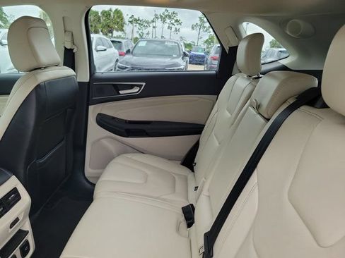 Used 2020 Ford Edge Titanium w/ Equipment Group 301A FWD image 11