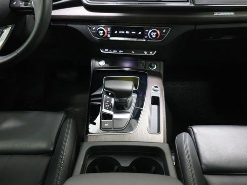Used 2023 Audi Q5 2.0T Premium Plus w/ Premium Plus Package AWD/4WD image 20
