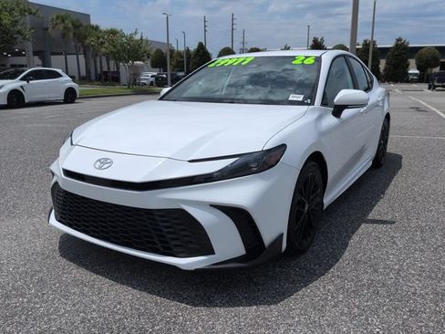 Used 2026 Toyota Camry SE FWD image 8