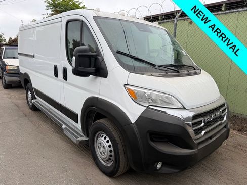 Used 2025 RAM ProMaster 2500 w/ U-Haul Equipment Group FWD image 2