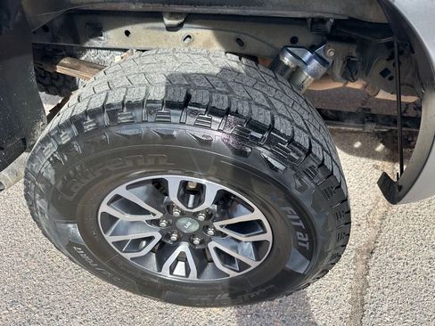 Used 2013 Ford F150 Raptor w/ Luxury Equipment Group image 18