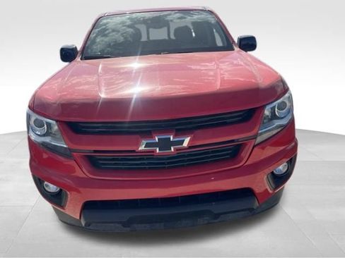 Used 2018 Chevrolet Colorado LT AWD/4WD image 2