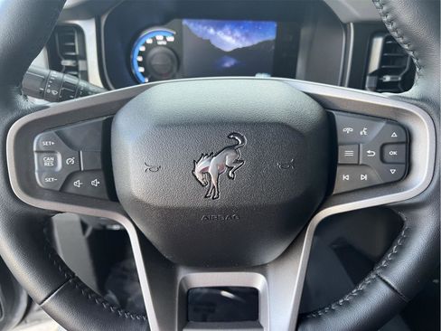 Used 2023 Ford Bronco Big Bend image 16