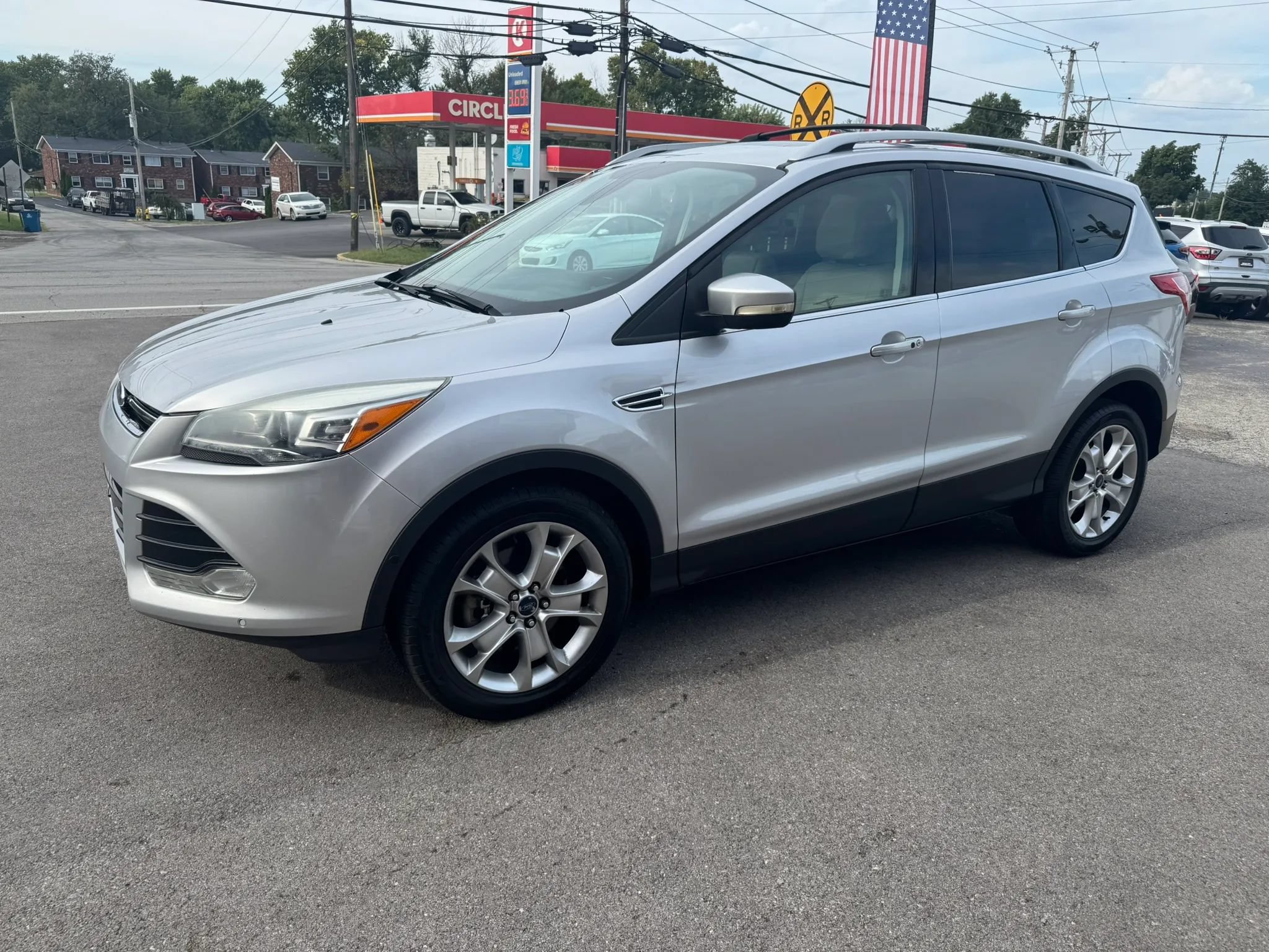 Used 2016 Ford Escape Titanium w/ Equipment Group 301A FWD image 6