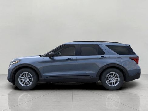 New 2026 Ford Explorer Active AWD/4WD image 3