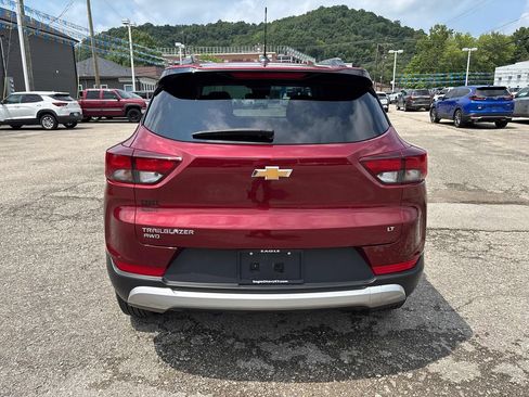 Used 2025 Chevrolet TrailBlazer LT AWD/4WD image 4