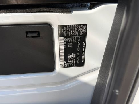 Used 2021 Mercedes-Benz Sprinter 2500 w/ Premium Package image 16