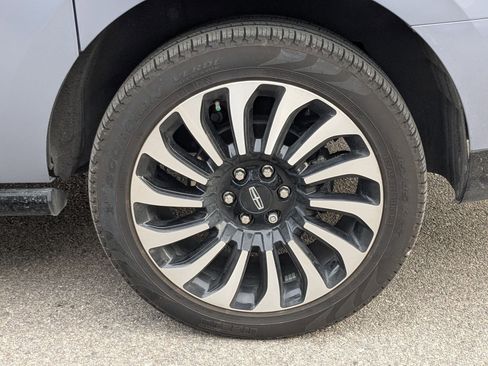 Used 2024 Lincoln Navigator L Black Label AWD/4WD image 25
