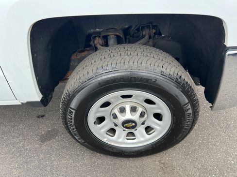 Used 2019 Chevrolet Silverado 2500 W/T AWD/4WD image 9