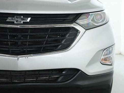 Used 2020 Chevrolet Equinox LT w/ Driver Convenience Package FWD image 7