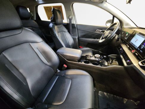 Used 2023 Kia Sportage EX w/ EX Premium Package image 25