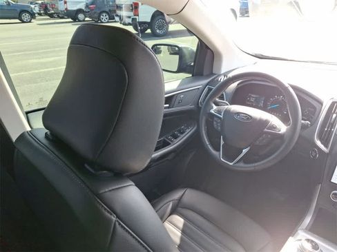 Used 2022 Ford Edge SEL w/ Convenience Package image 15