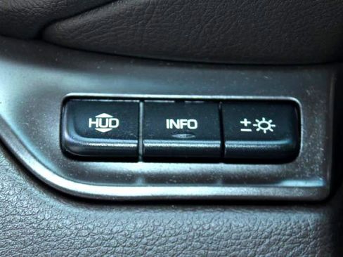 Used 2015 Cadillac Escalade ESV Luxury image 25