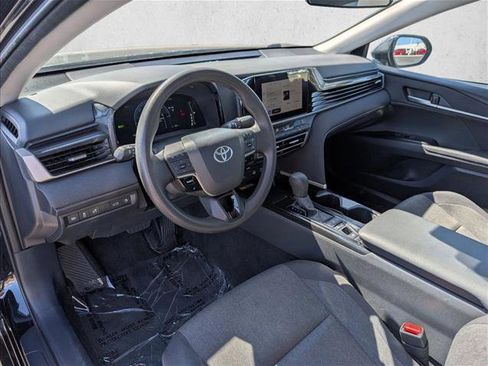 Used 2025 Toyota Camry LE FWD image 12
