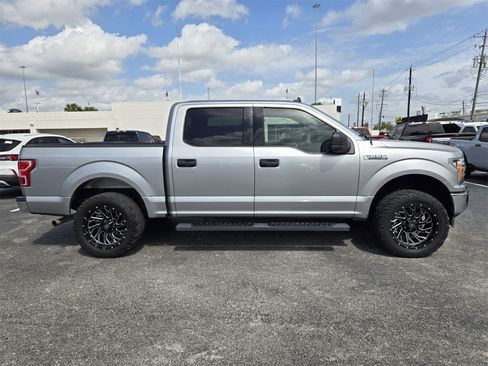 Used 2020 Ford F150 XLT image 4
