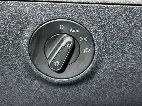 Certified 2025 Volkswagen Taos S AWD/4WD image 11