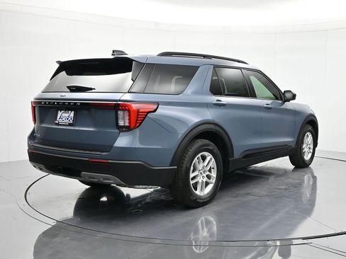 New 2026 Ford Explorer Active w/ Active Comfort Package image 6