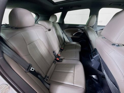 Certified 2025 Audi Q5 Premium w/ Convenience Package image 25