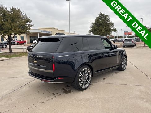 Used 2025 Land Rover Range Rover Long Wheelbase Autobiography image 3