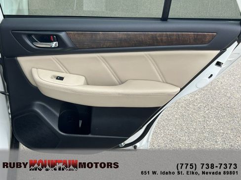 Used 2018 Subaru Outback 3.6R Limited AWD/4WD image 21