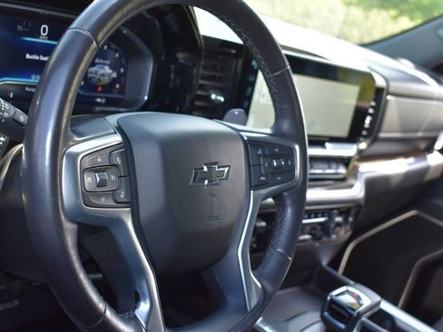 Used 2023 Chevrolet Silverado 1500 RST AWD/4WD image 11