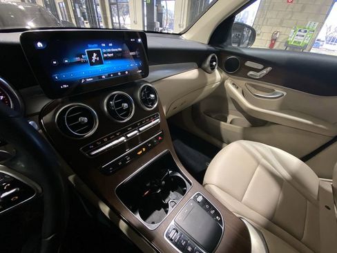 Certified 2022 Mercedes-Benz GLC 300 GLC 300 w/ Multimedia Package Lite image 8