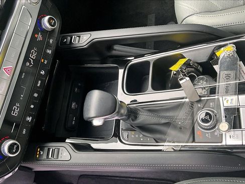 Used 2024 Kia Telluride SX Prestige X-Line image 17