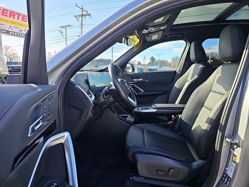 Used 2025 BMW X1 xDrive28i image 14