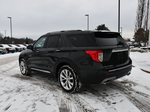 Used 2023 Ford Explorer Platinum w/ Technology Package image 4