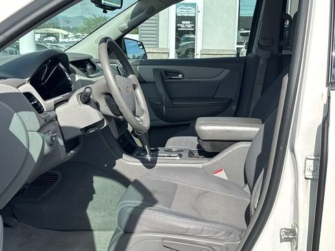 Used 2014 Chevrolet Traverse LS AWD/4WD image 9