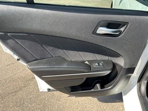 Used 2020 Dodge Charger SXT RWD image 37