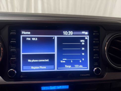 Certified 2023 Toyota Tacoma TRD Off-Road image 31