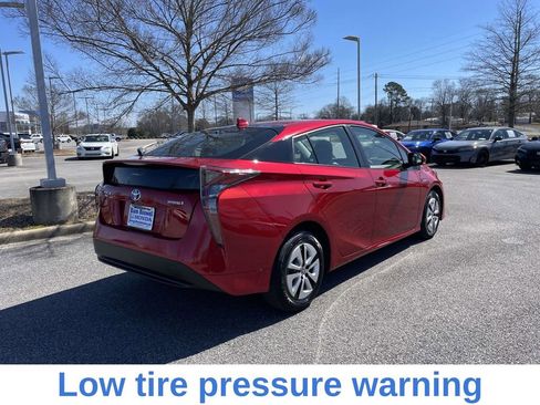 Used 2016 Toyota Prius Three image 4