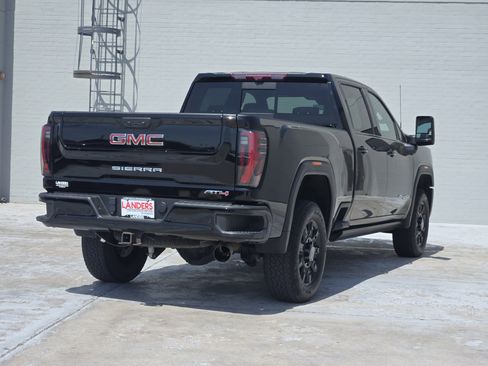 Used 2024 GMC Sierra 2500 AT4 w/ AT4 Premium Plus Package image 8