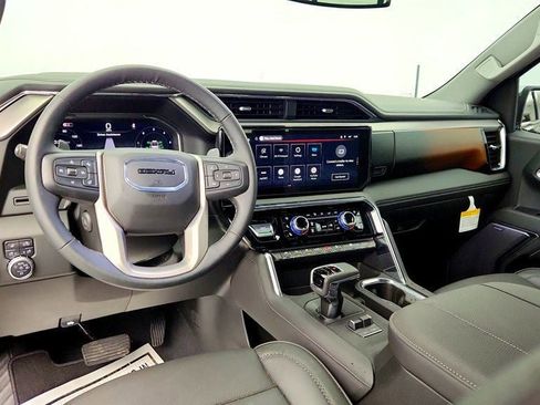 Used 2025 GMC Sierra 1500 Denali image 12