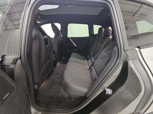 Used 2023 BMW iX xDrive50 w/ Premium Package image 7