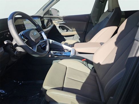 New 2025 Audi Q5 Premium Plus image 22