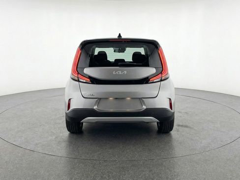 Used 2025 Kia Soul LX w/ LX Technology Package image 7