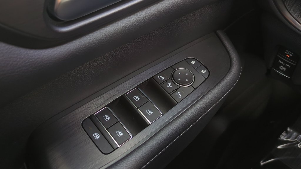Certified 2025 Nissan Armada PRO-4X AWD/4WD image 19