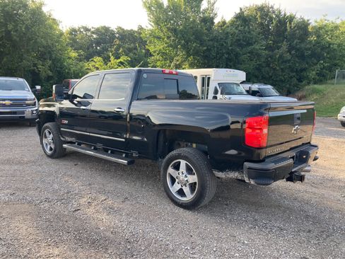 Used 2016 Chevrolet Silverado 2500 LTZ w/ Duramax Plus Package AWD/4WD image 5