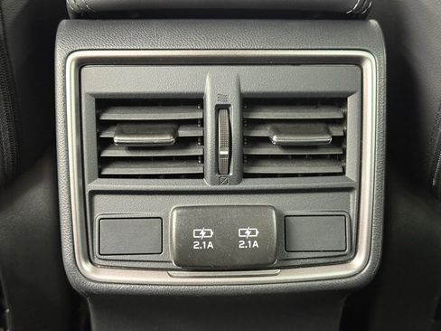 Used 2024 Subaru Forester Limited image 39