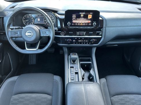 Used 2024 Nissan Pathfinder SV FWD image 14