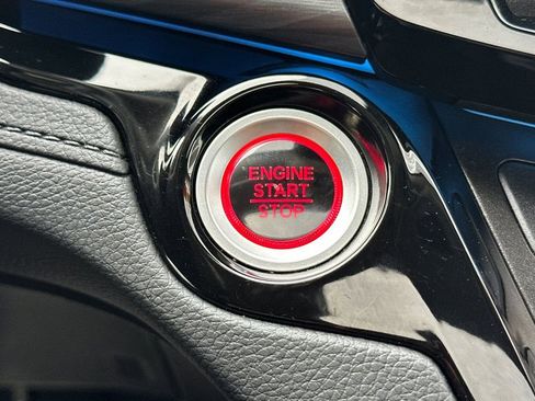 Used 2025 Honda Odyssey Elite image 20