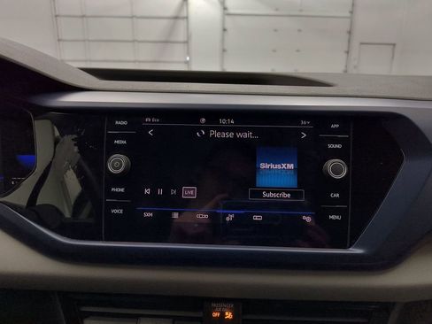 Used 2022 Volkswagen Taos SE image 24