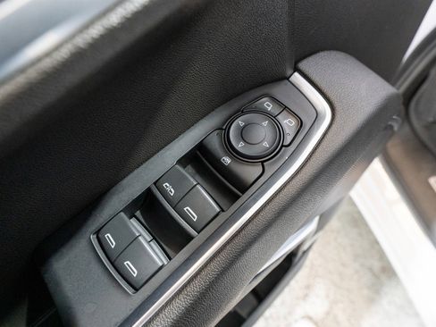 Used 2023 GMC Sierra 1500 SLE w/ X31 Off-Road Package AWD/4WD image 14