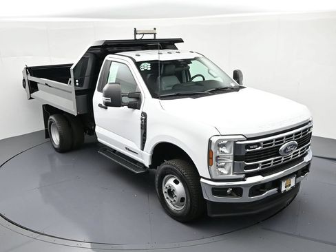 Used 2024 Ford F350 XL w/ Snow Plow Prep Package AWD/4WD image 18