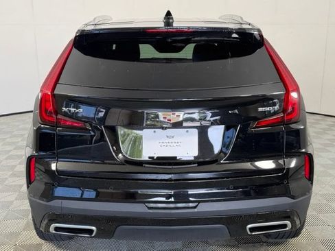 Used 2025 Cadillac XT4 Premium Luxury FWD image 8