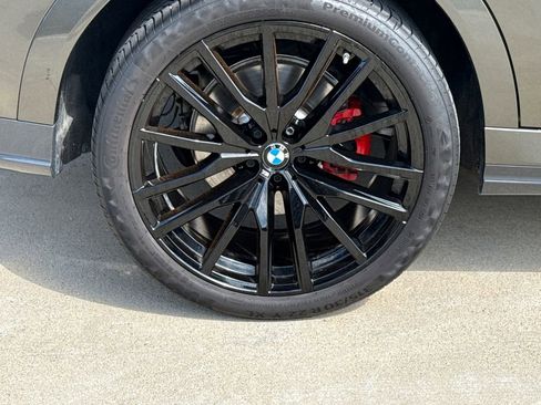 Used 2023 BMW X6 xDrive40i w/ M Sport Package AWD/4WD image 9