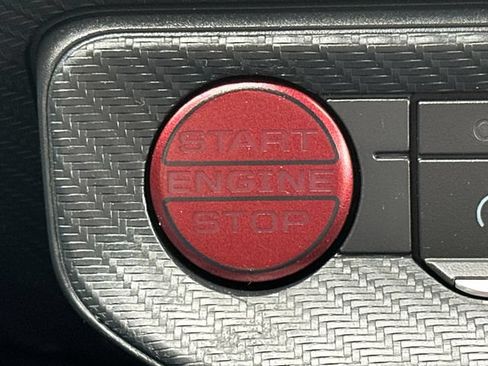 Certified 2025 Ford Mustang Coupe RWD image 31
