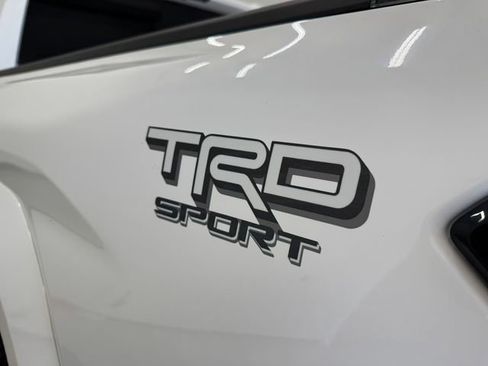 Used 2025 Toyota Tacoma TRD Sport AWD/4WD image 44